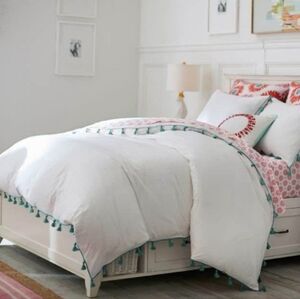 Pottery Barn Teen Tassel Twin Duvet Cover
